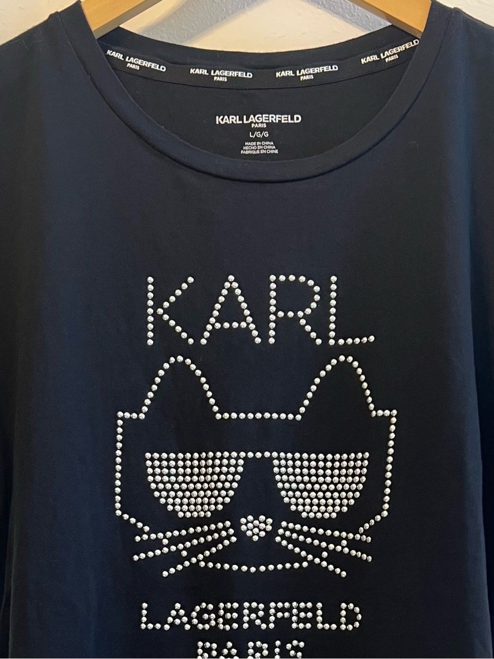 Karl Lagerfeld Black Crystal-Embellished Cat Tee - Picture 2 of 4